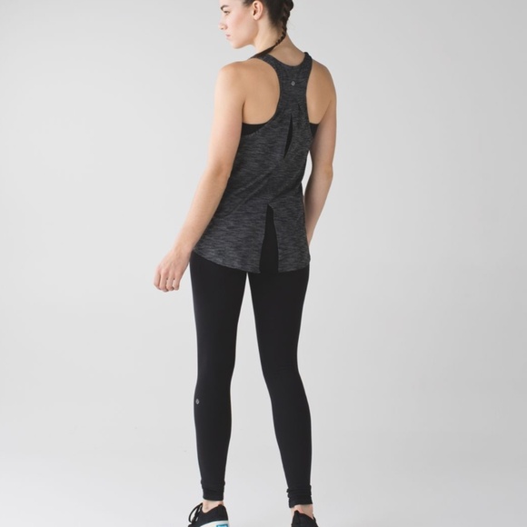 Lululemon Salute the Sun Tank - Color: Heathered Black, Size: 6 - Picture 5 of 12